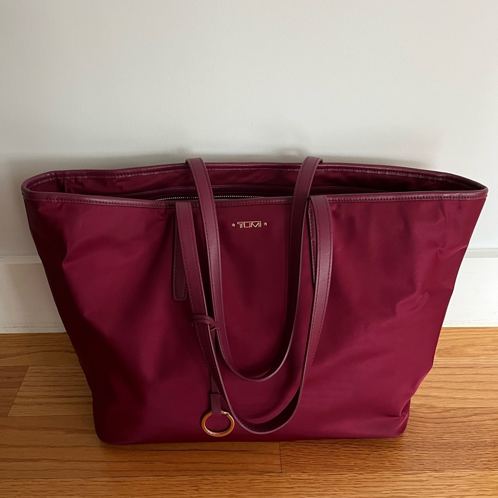 Tumi Voyageur Everyday Tote Bag Berry